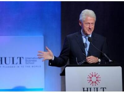 Μπιλ Κλίντον: Οι Έλληνες δουλεύουν 25% π...