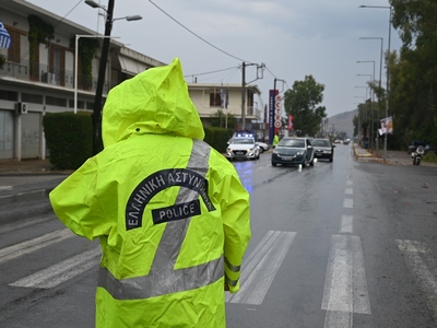 Καιρός: Επιμένουν τα μπουρίνια – Πού ανα...