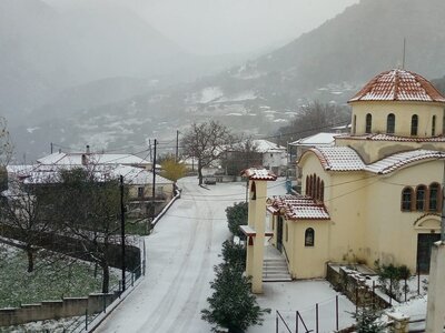 Ηλεία: Ντύθηκαν στα "λευκά" τα ορεινά