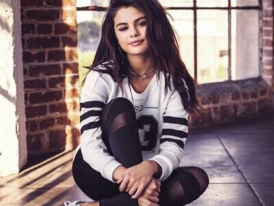 H Selena Gomez είναι πλέον το νέο κεντρι...
