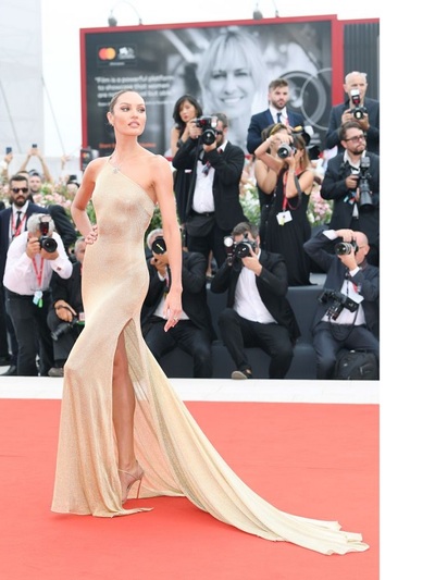 KANTIΣ ΣΟΥΑΝΕΠΟΕΛ ΜΕ ETRO