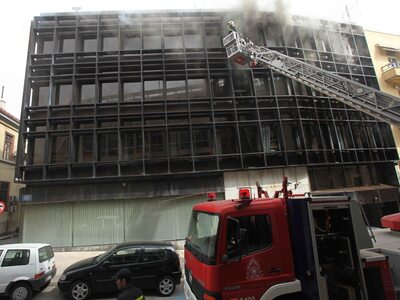 Τρεις οι νεκροί και δεκαπέντε οι τραυματ...