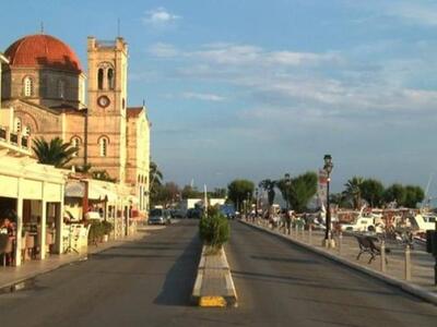 Η περατζάδα στο λιμάνι