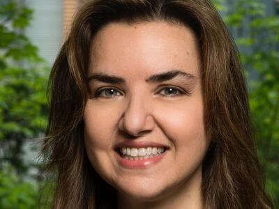 Πέγκυ Αγγούρη: Από τα Καλάβρυτα αντιπρόε...