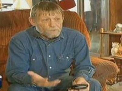 Έχασε το πορτοφόλι και του το επέστρεψαν...