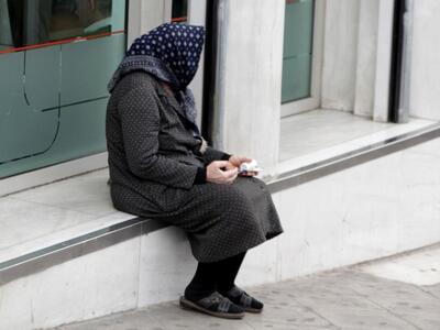 Μεσολόγγι: Με ...χειροπέδες 70χρονη και ...