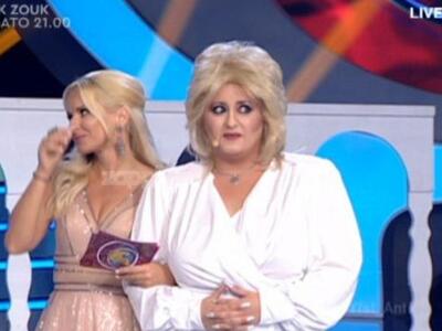 Εξαιρετική η Παρθένα Χοροζίδου ως Bonnie...