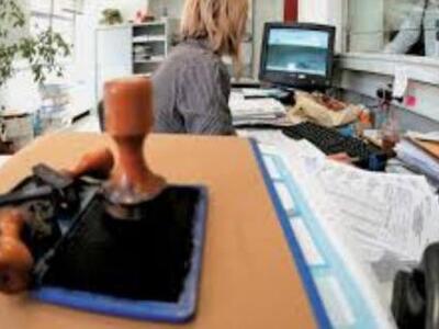 Νέο κύμα απομακρύνσεων στο Δημόσιο -11.0...