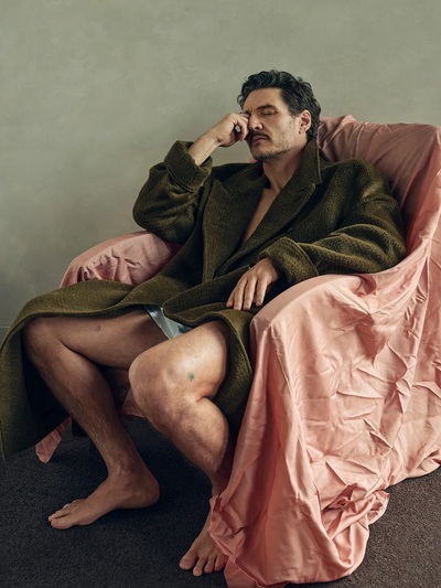 Mε παλτό Emporio Armani