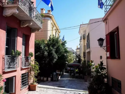 Forbes: H Ελλάδα στα 10 καλύτερα μέρη γι...