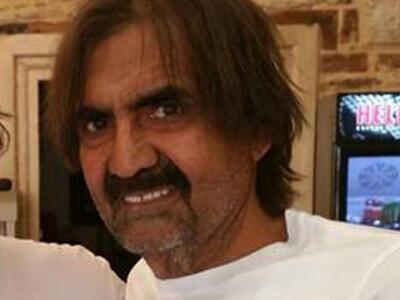 Κι όμως αυτός ο κύριος είναι ο Εμίρης το...