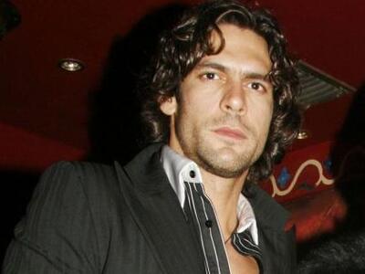 Όταν ο Τρύφωνας Σαμαράς, κούρεψε τον... ...