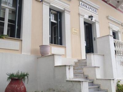 Αχαΐα: Στον Σταθάκη αύριο για τα πυρόπλη...