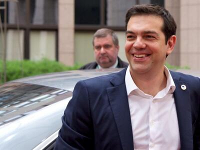 Θερμή υποδοχή Τσίπρα στο Ευρωκοινοβούλιο...