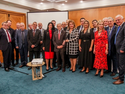 Σε ζεστή ατμόσφαιρα η επίσημη παρουσίαση...