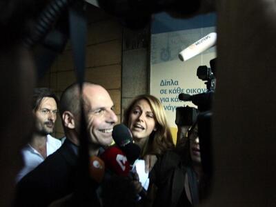 Βαρουφάκης: Το ΔΝΤ στηρίζει τη θέση της ...