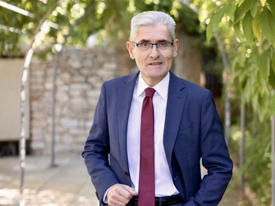 Ο Άγγελος Τσιγκρής για το διυλιστήριο το...