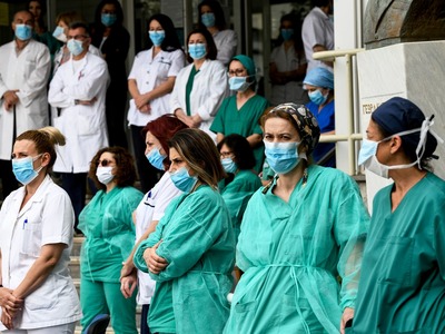 Κορωνοϊός: Για πρώτη φορά πλάσμα με αντι...