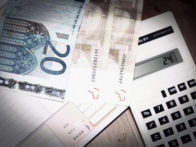 ΑΑΔΕ: Βαριά πρόστιμα και λουκέτα στις επ...