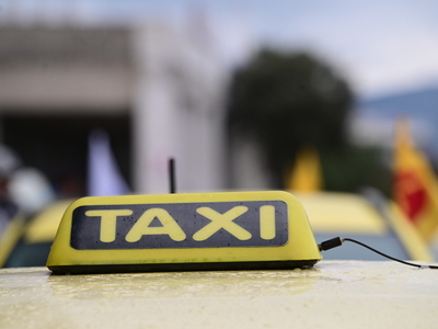 Συνελήφθη οδηγός ταξί - Πήρε 310 ευρώ γι...