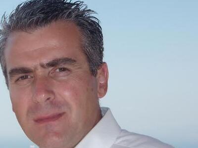 Με το λαό ή το κεφάλαιο;