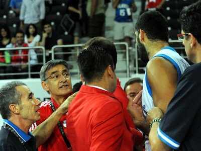 Επεισόδιο μεταξύ Μπουρούση και Τάνιεβιτς!