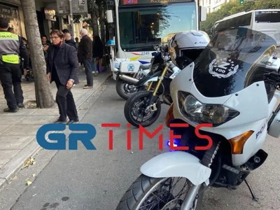 Θεσσαλονίκη: Άνδρας χτύπησε μητέρα μέσα ...
