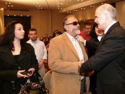 Είναι  η δεύτερη φορά που ο Παπανδρέου δ...