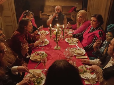 "Ενα αλλιώτικο παιδάκι": Το βι...