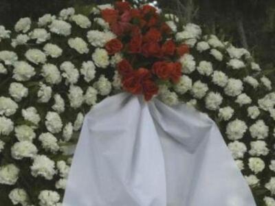 Πάτρα: Πλήθος κόσμου στην κηδεία του Δημ...