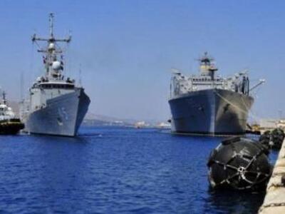 Προσήγαγαν δημοσιογράφο και εικονολήπτη ...