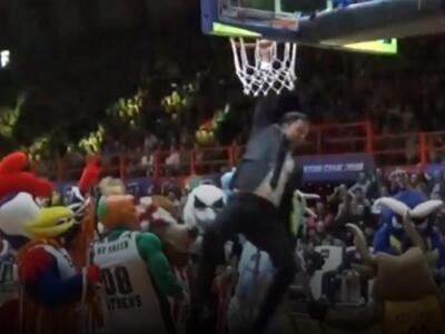 Το εντυπωσιακό μέσω... σκάλας "κάρφ...