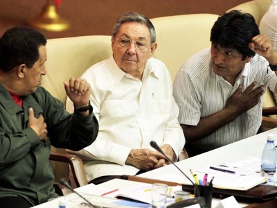 Μειώθηκε ο αριθμός των πολιτικών κρατουμ...