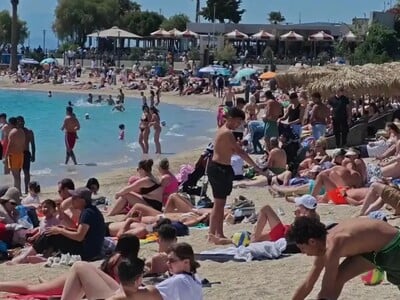 Καιρός: Κυριακή στις παραλίες για τους κ...