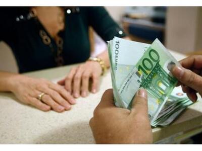 Φόρος 45% για τα «μαύρα» εμβάσματα