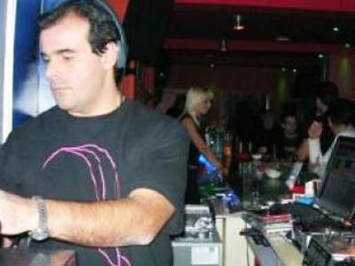 Πάτρα: Μουσική στην Jackie' Ο θα παίξει ...