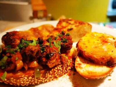 Το ισπανικό στέκι Jamón και πάλι μαζί μα...