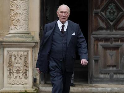 O Κρίστοφερ Πλάμερ στο "Όλα τα λεφτ...