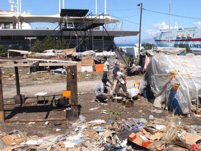 Καταυλισμός ΟΣΕ Αγ. Διονυσίου: Σα να μην...
