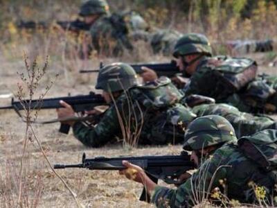 Πάνε για "κραχ" οι Ένοπλες Δυν...