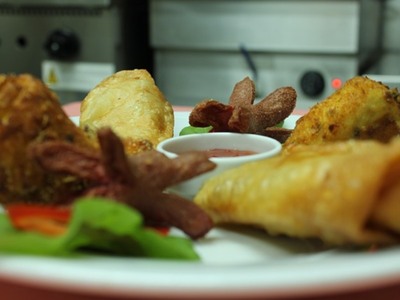 Μας ... έφαγε το κρέας στην Ελλάδα - Τρώ...