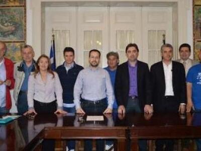 «Τρίποντο Ανθρωπιάς» αύριο στον Απόλλωνα...