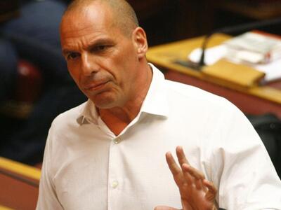 Βαρουφάκης: "Παραδίδω την έδρα μου ...