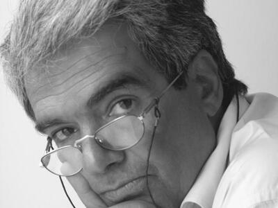 Ο Μιχάλης Μοδινός παρουσιάζει στην Πάτρα...