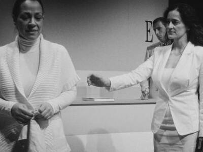 Συνεχίζονται οι παραστάσεις της Θεατρική...