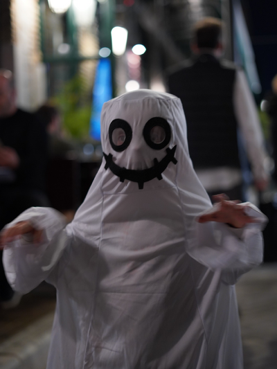 Πάτρα: Η 2η «Ημέρα των Φαντασμάτων» γέμισε τη Ρήγα Φεραίου με χρώματα, μουσική και χαμόγελα