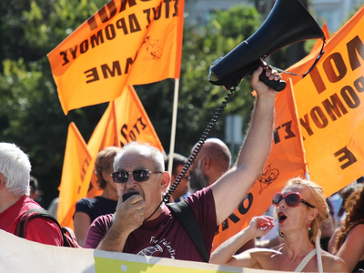 24ωρη απεργία σήμερα: Στους δρόμους η ΑΔ...