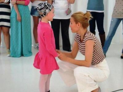 Βίκυ Καγιά: Βοήθησε 7χρονη να πραγματοπο...