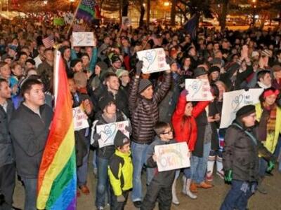 Οι ΗΠΑ αναγνωρίζουν τους gay γάμους που ...