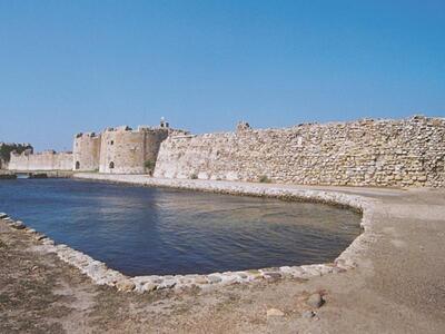 Πάτρα:  «Φωνές νερού μυριάδες» στο Φρούρ...